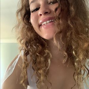 Meet your Posher, Yasmin